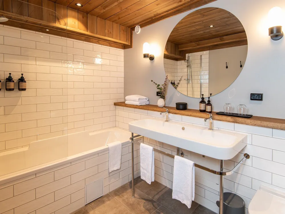 Suite with balcony