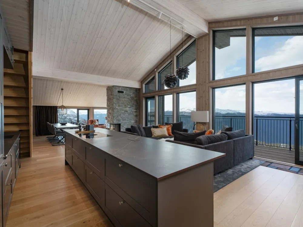 Gausta Residence 402