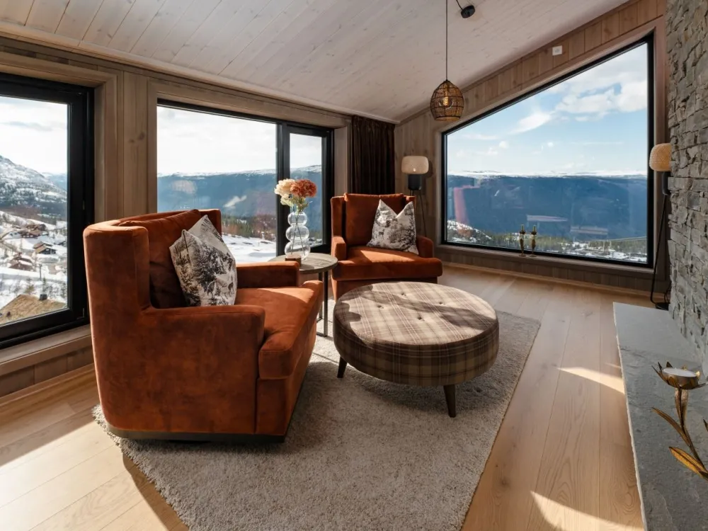 Gausta Residence 402