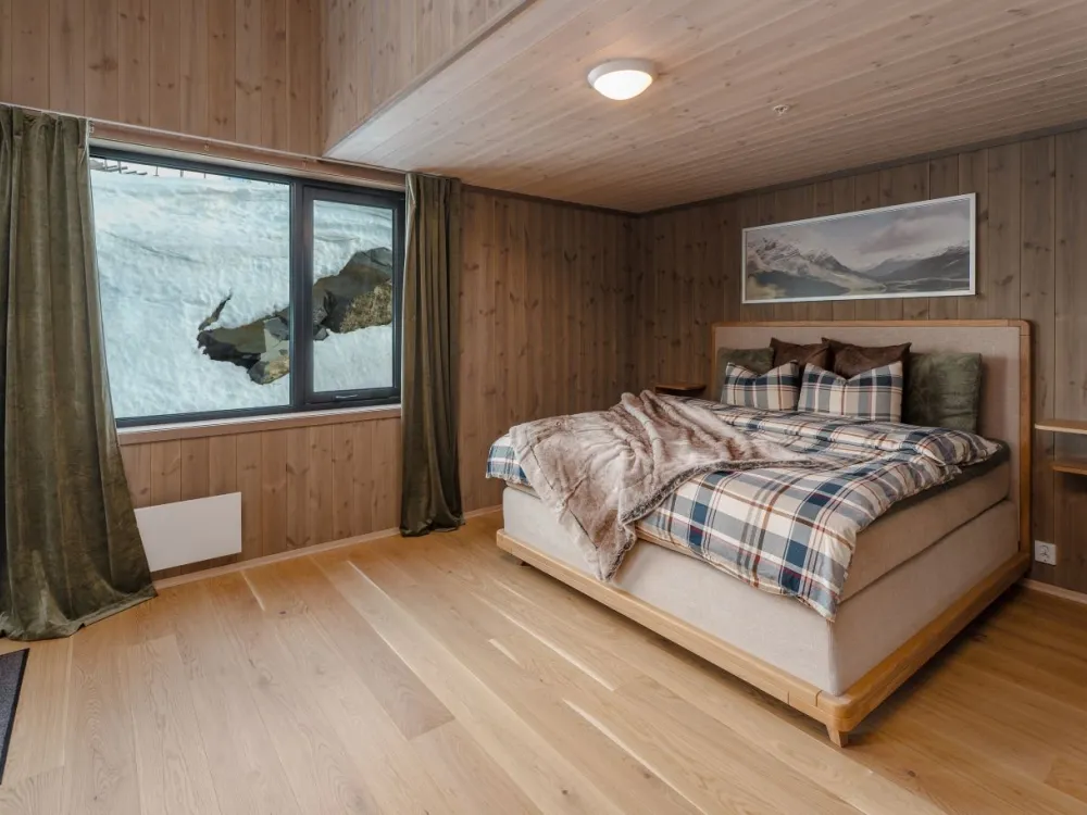 Gausta Residence 402