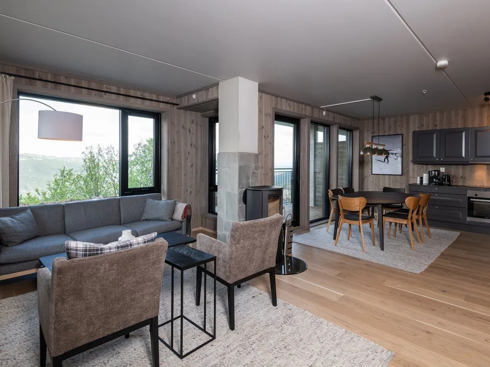 Gausta Residence 202
