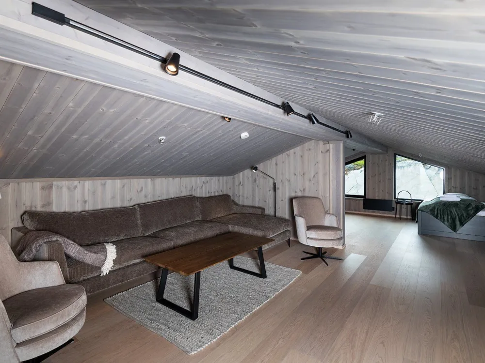 Gausta Residence 401