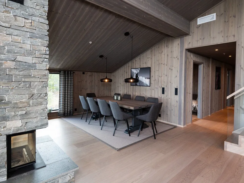 Gausta Residence 401