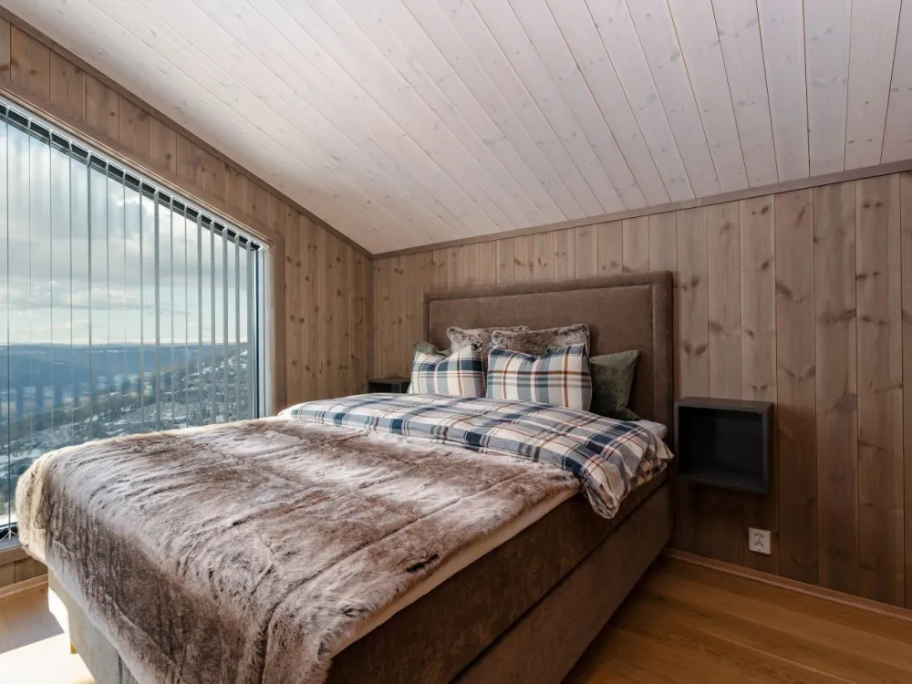 Gausta Residence 402